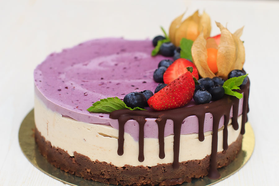 Ирина Огурченок Полезные сладости: торт Лимонно-черничный Raw Cake слив курса