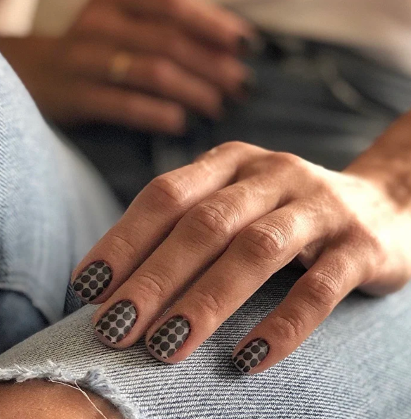 Ирина Вакуленко Стемпинг: четко и под кутикулу! vakula_nails слив курса