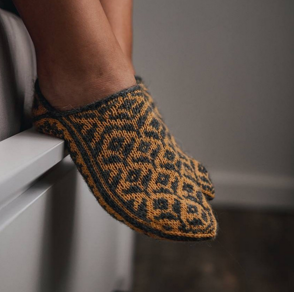 Ольга Майская olga_mayskay Следки «slippers_may_clover» 2022 слив курса