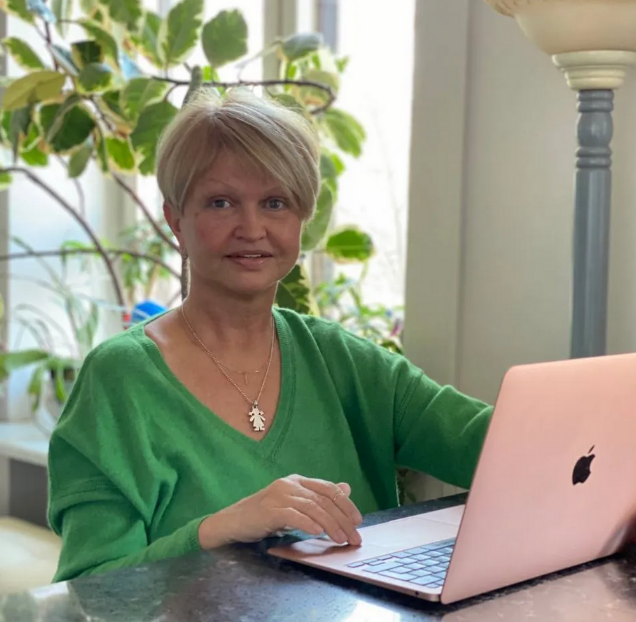 Юлия Малик EMDR SPB Как работать с запросом «Хочу повысить свою финансовую емкость» 2023 слив курса